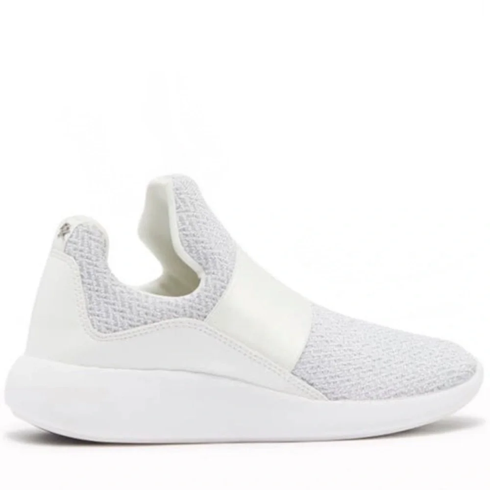 NEW! Women's Donna Karan White Silver Sparkly Cory Slip-On Sneaker - Size 10